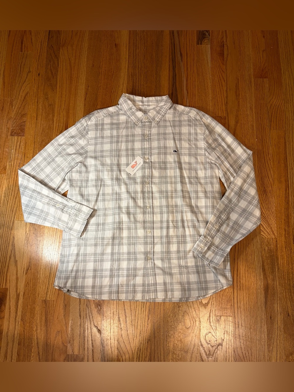 Brand New Vineyard Vines Plaid Button Down— Size XL